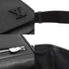 Louis Vuitton Shoulder Bag — view 7