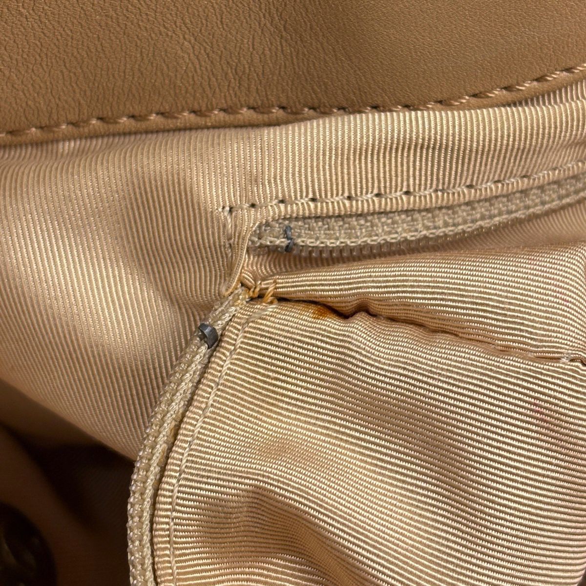 Chanel Tote Bag CC Logo Leather Beige — view 8