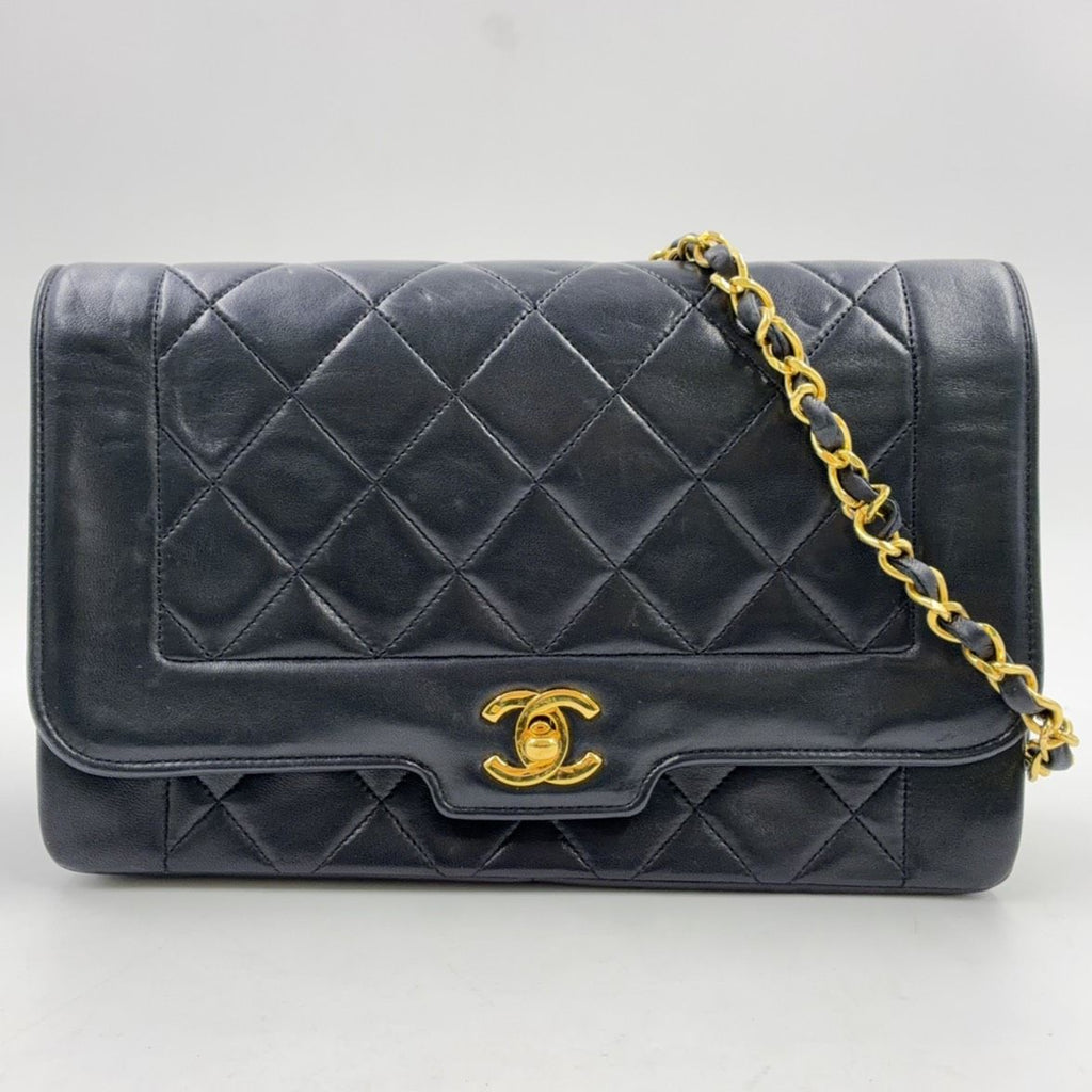 Chanel CC Logo Quilted Lambskin Black Chain Shoulder Bag Gold