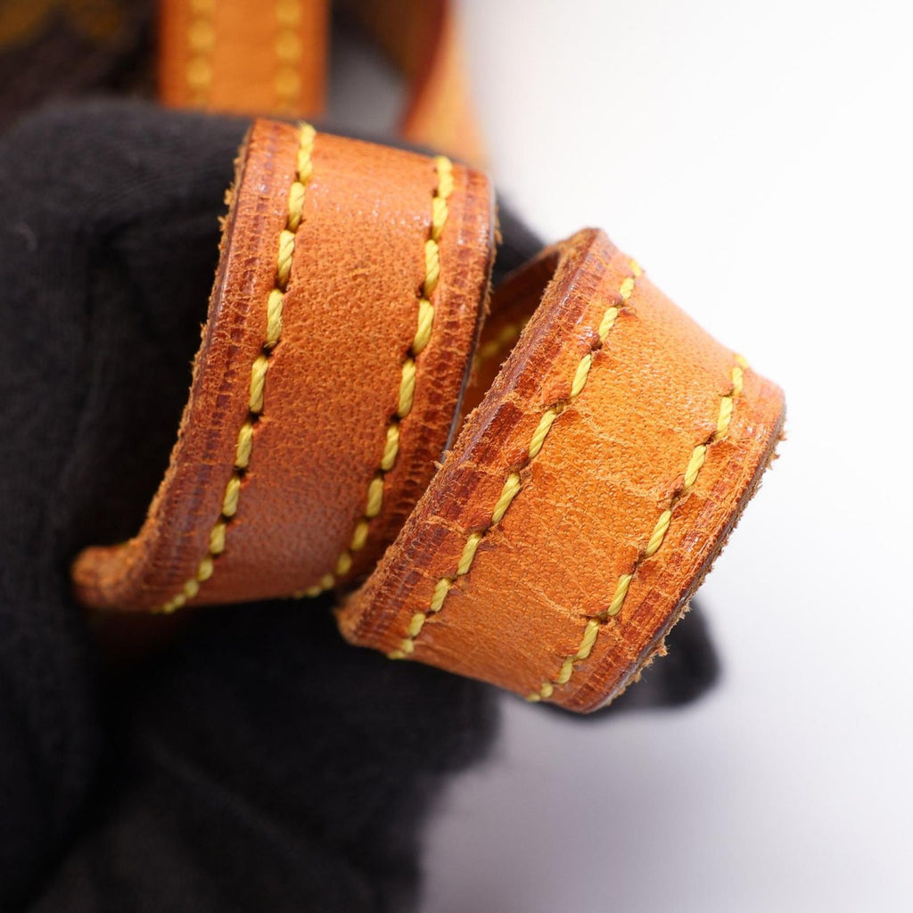 Louis Vuitton Handbag Monogram Leather Papillon GM — view 7