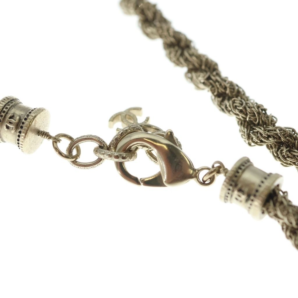 Chanel CC Logo Paris Lasse Necklace Gold — view 4