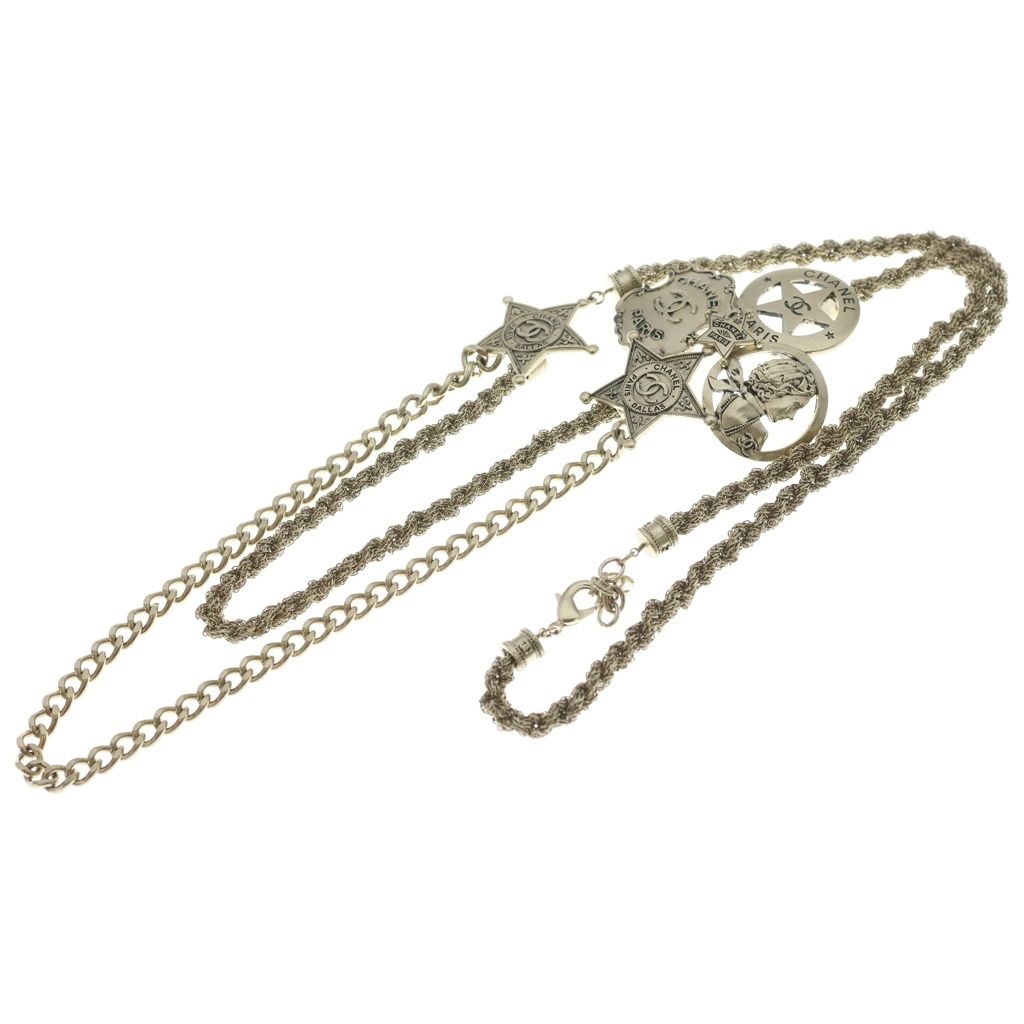 Chanel CC Logo Paris Lasse Necklace Gold — view 2