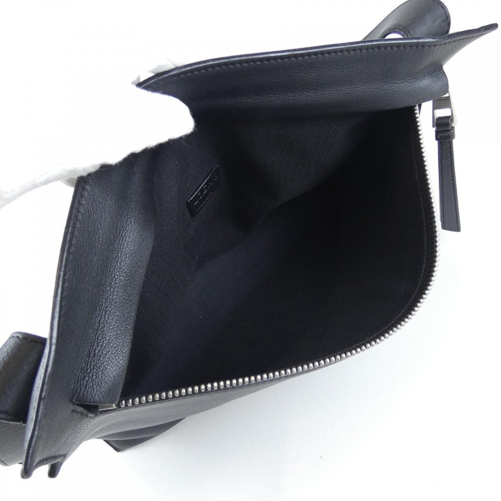Loewe Tea Messenger 316 30 Shoulder Bag — view 8