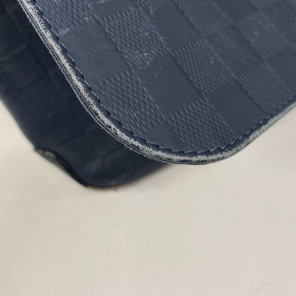 Louis Vuitton Shoulder Bag Damier Infini District PM Cosmos — view 8