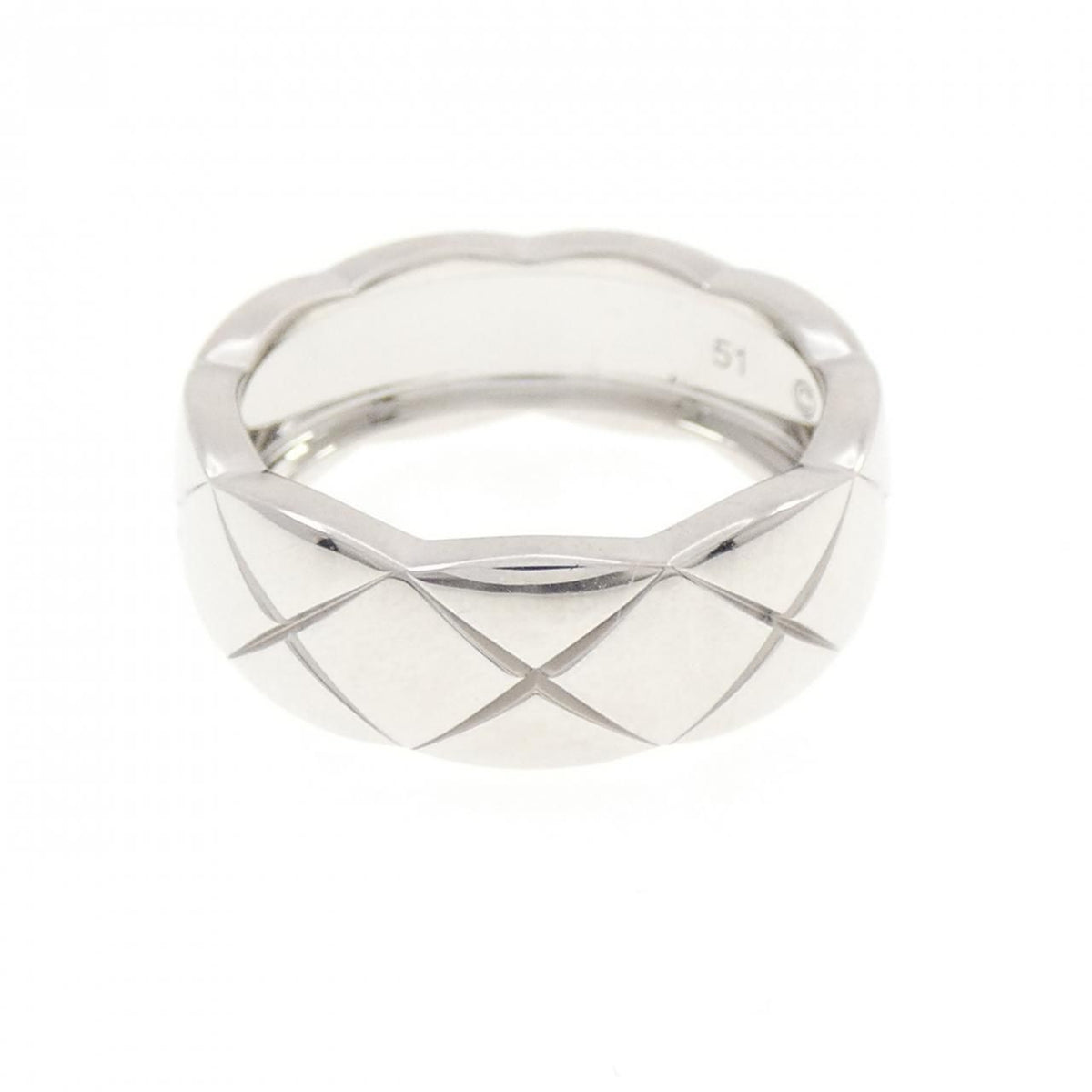 Chanel Coco Crush Medium Ring — view 2