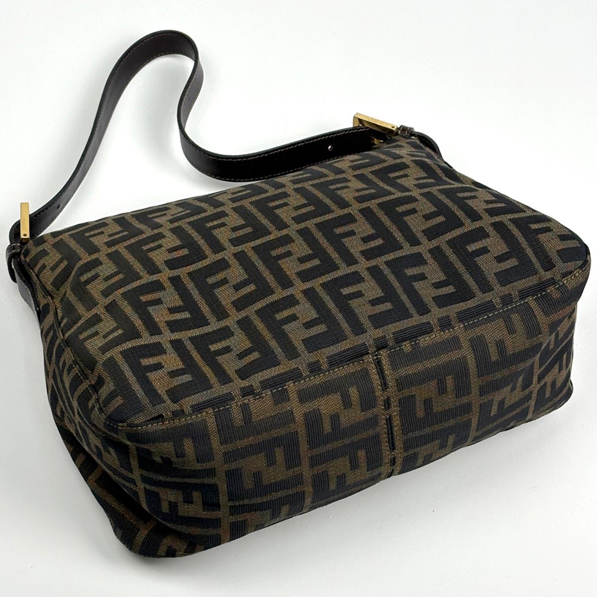 Fendi Shoulder Bag Zucca Pattern Canvas Brown — view 2
