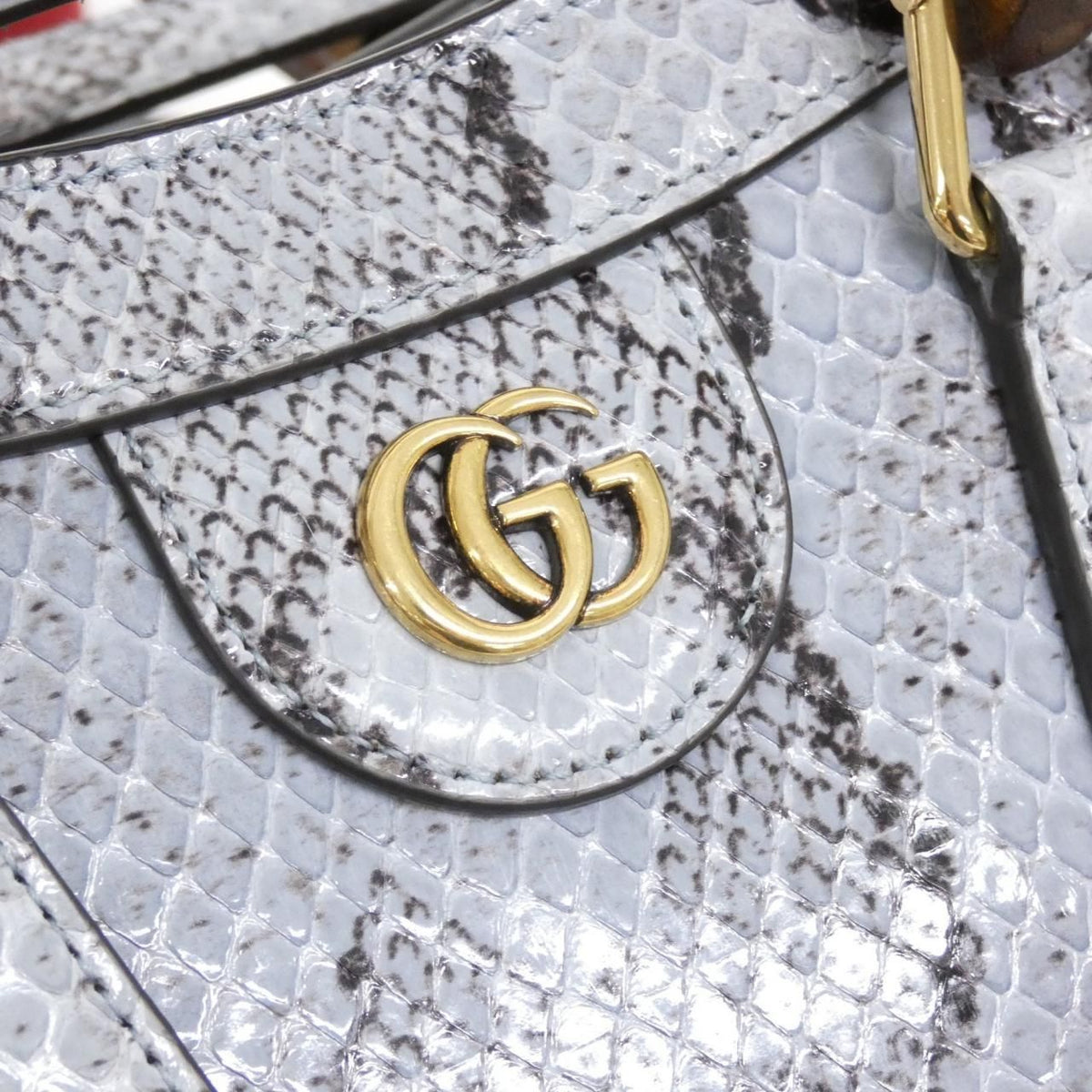Gucci Diana Bag Handbag Blue — view 6