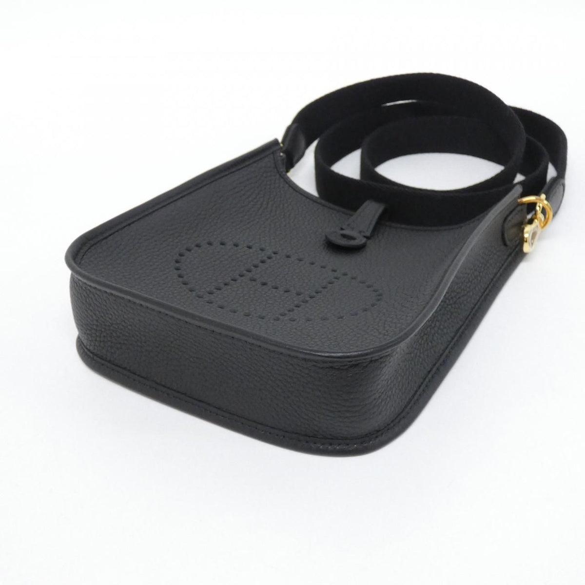 Hermes Evelyne Amazon 16 Shoulder Bag — view 3