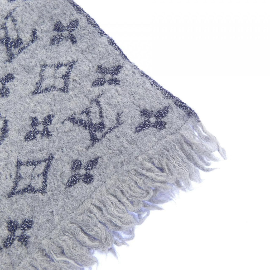 Louis Vuitton Monogram Classic Scarf — view 2