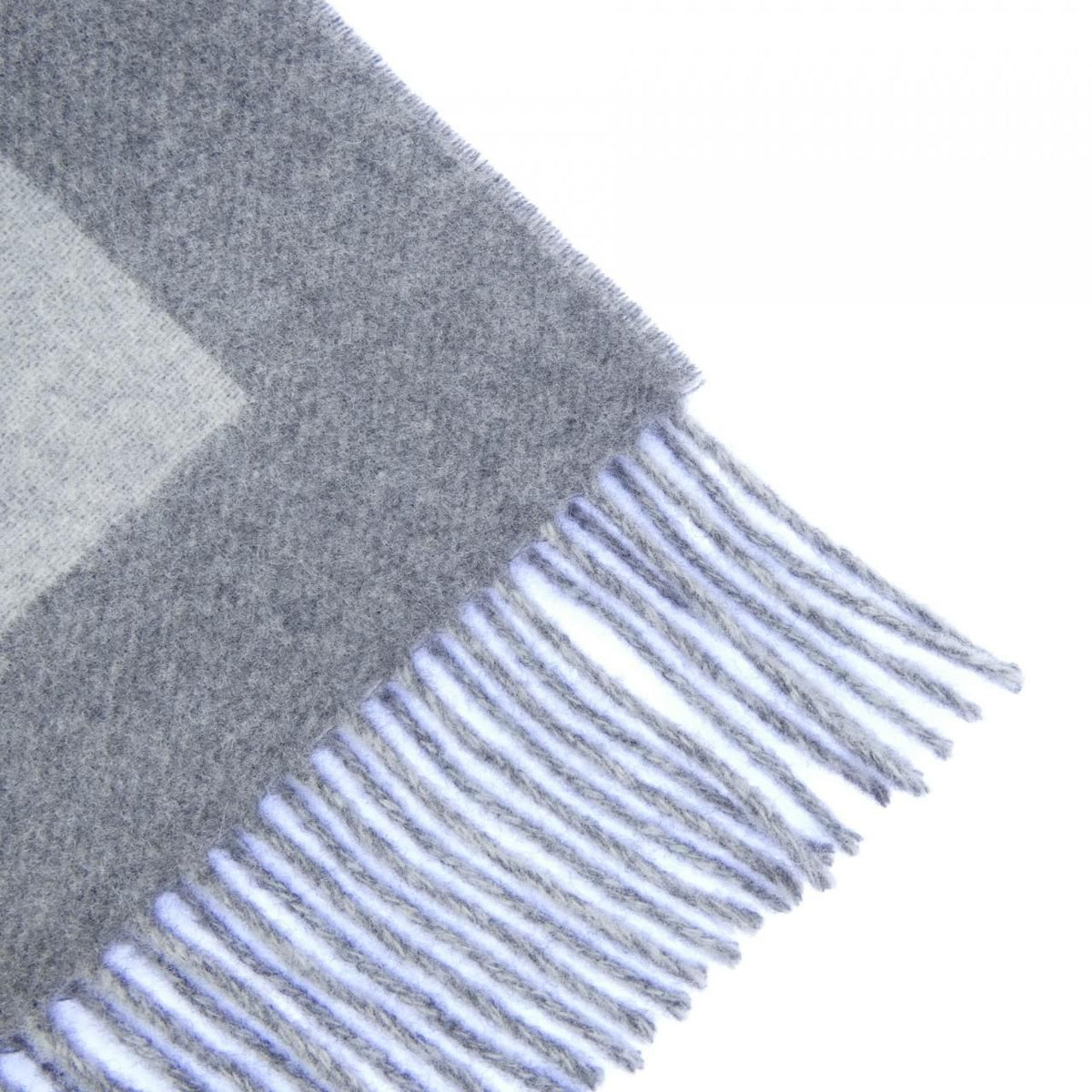 Louis Vuitton Echarpe Cardiff Scarf — view 2