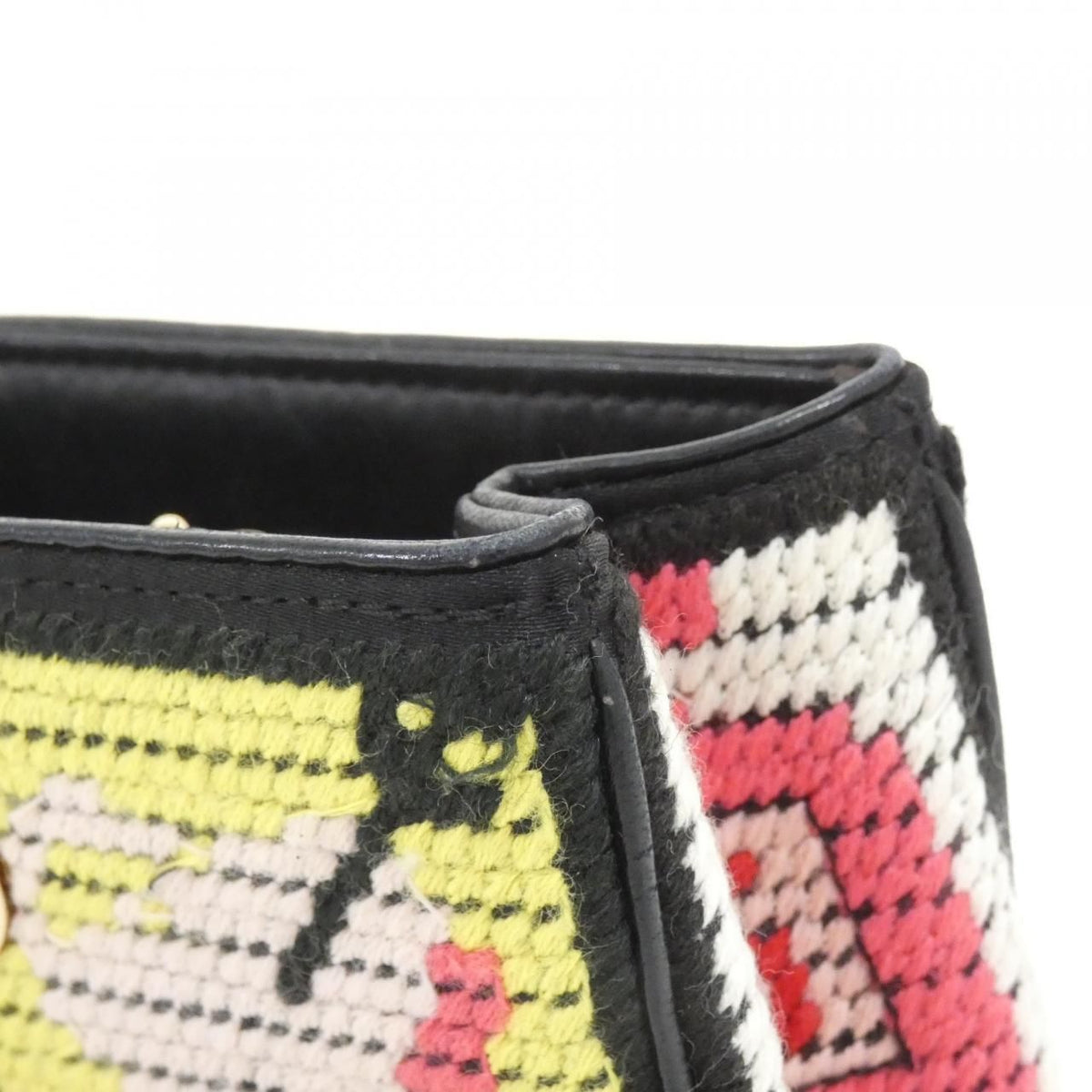 Chanel Vintage Shoulder Bag — view 3