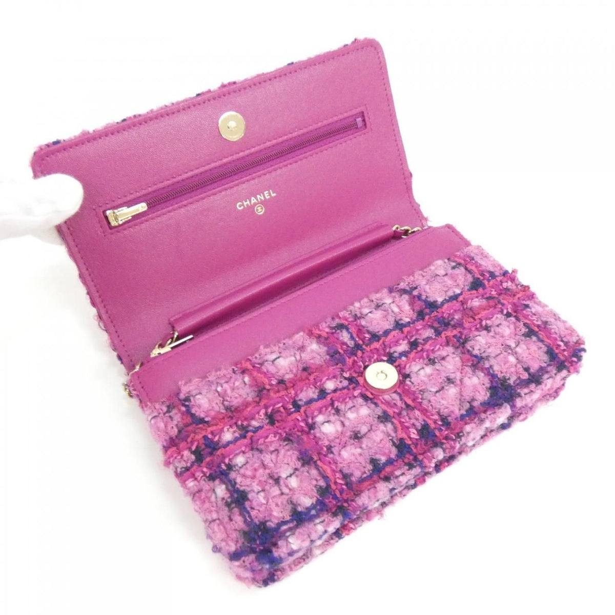 Chanel Chain Wallet Shoulder Bag — view 7