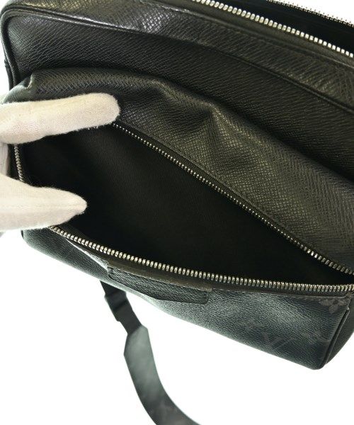 Louis Vuitton Taigarama Outdoor Messenger PM Shoulder Bag — view 5