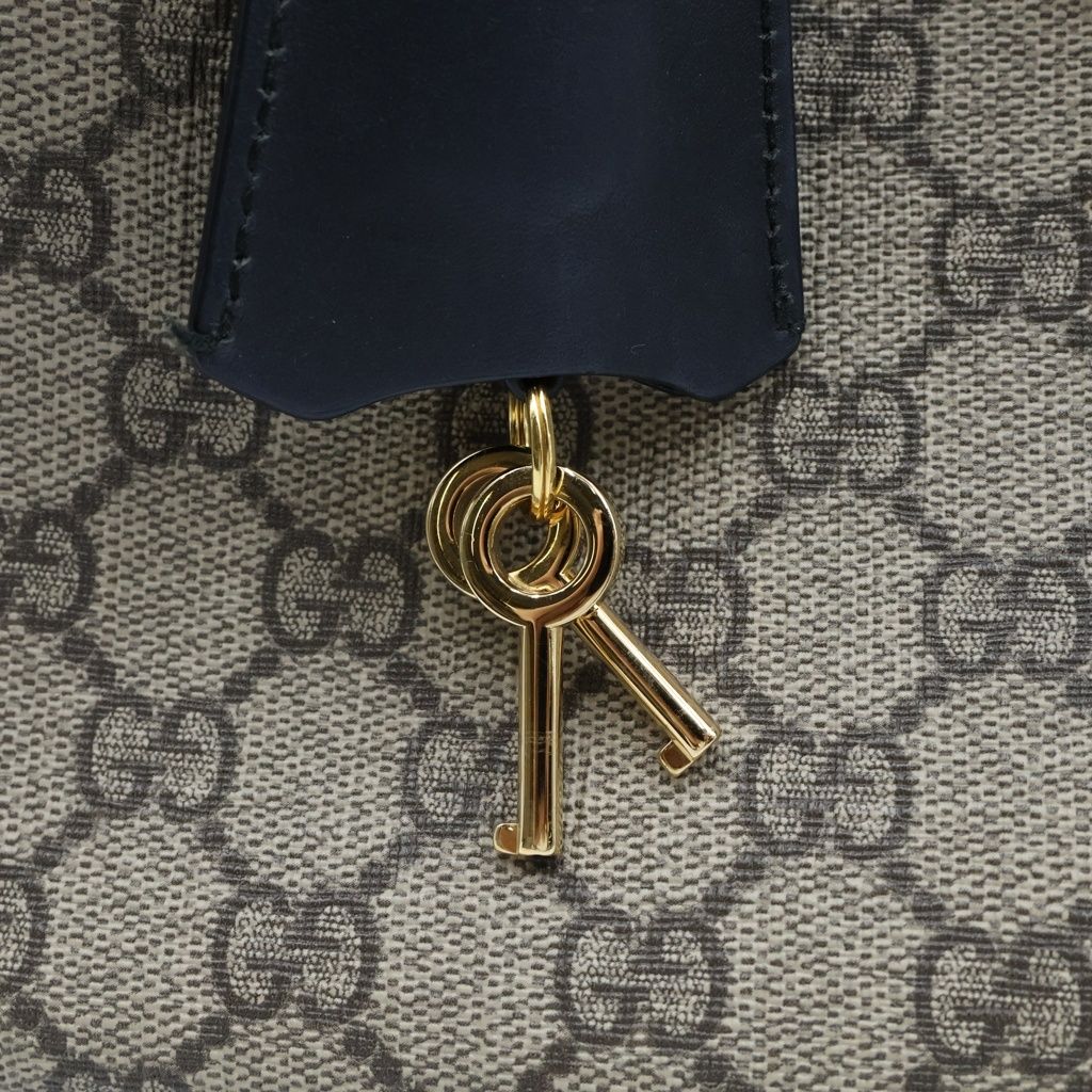 Gucci Padlock GG Medium Shoulder Chain Leather Gold Beige Black — view 6