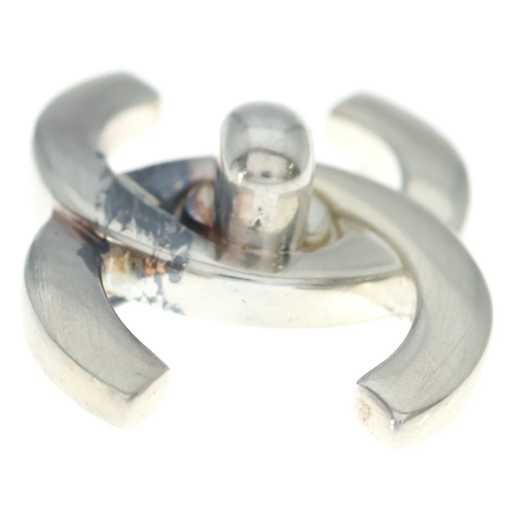 Chanel CC Logo Turnlock Brooch Silver Metal — view 4
