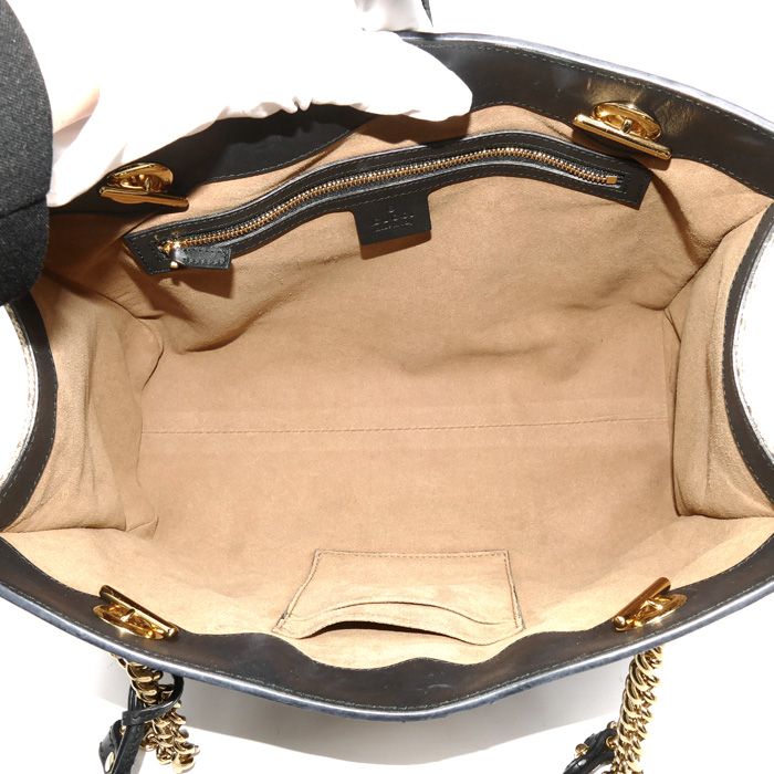 Gucci Padlock GG Medium Shoulder Bag Beige Black — view 4