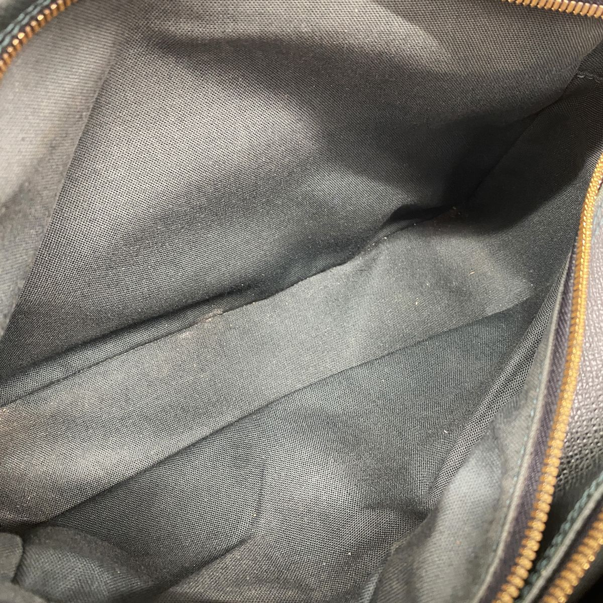 Louis Vuitton Shoulder Bag Taiga Reporter PM Epi Sea — view 4