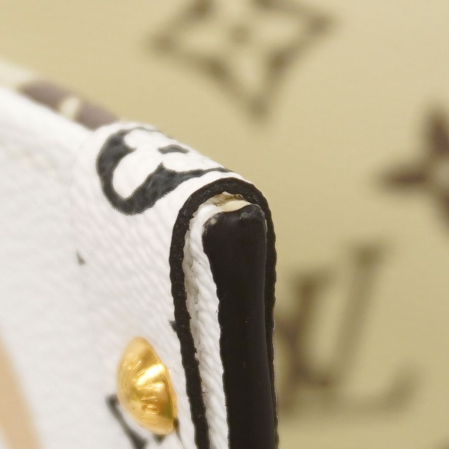 Louis Vuitton Tote Bag Monogram Giant On The Go GM Khaki White 2-Way — view 7
