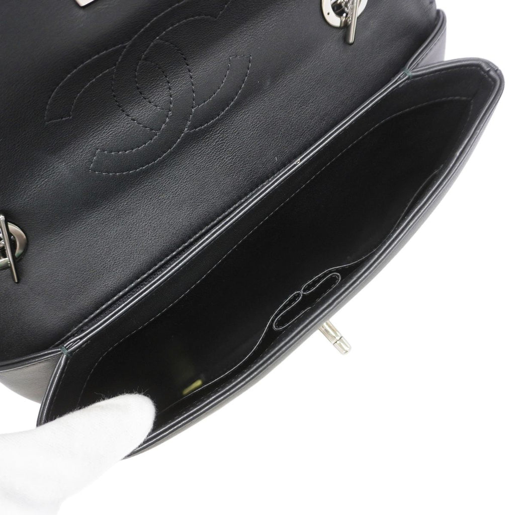 Chanel Shoulder Bag Leather Black Silver — view 4