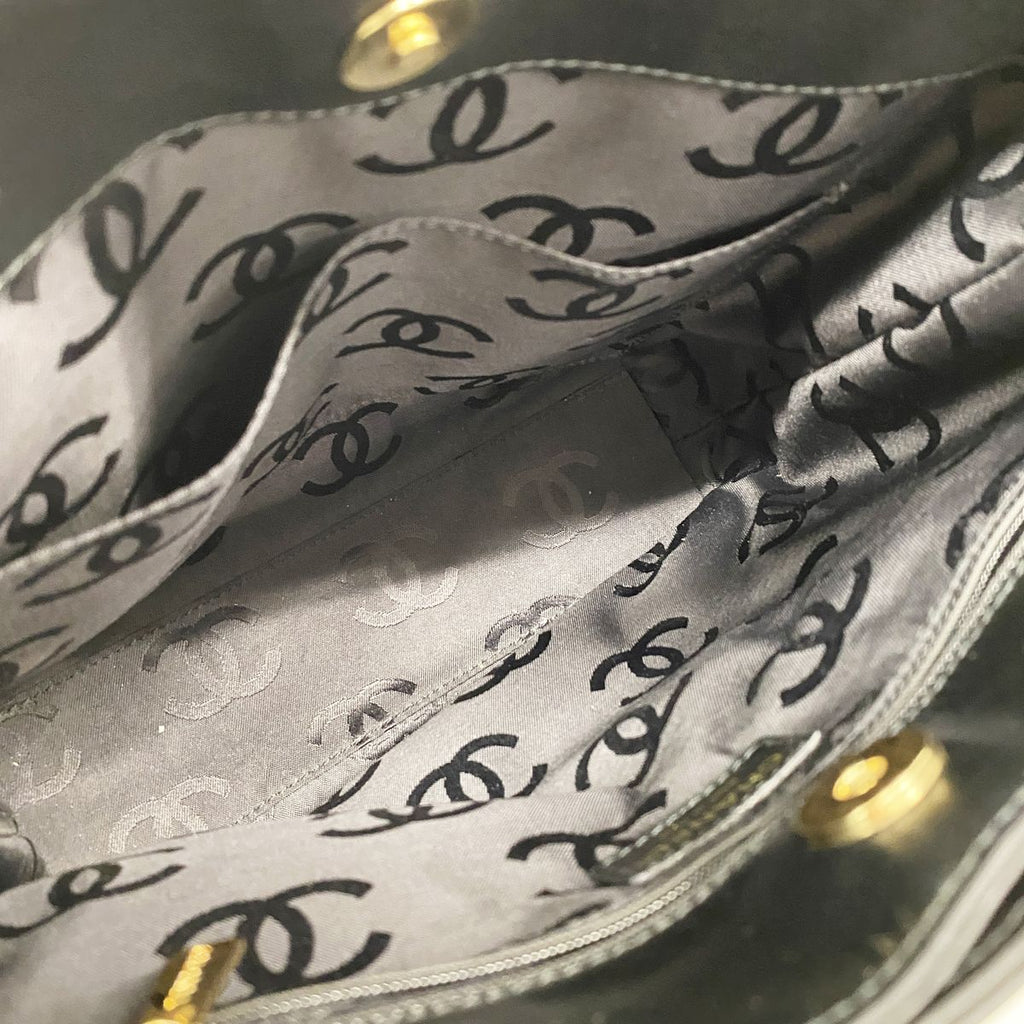 Chanel Tote Bag Wild Stitch Leather Black Gold — view 4