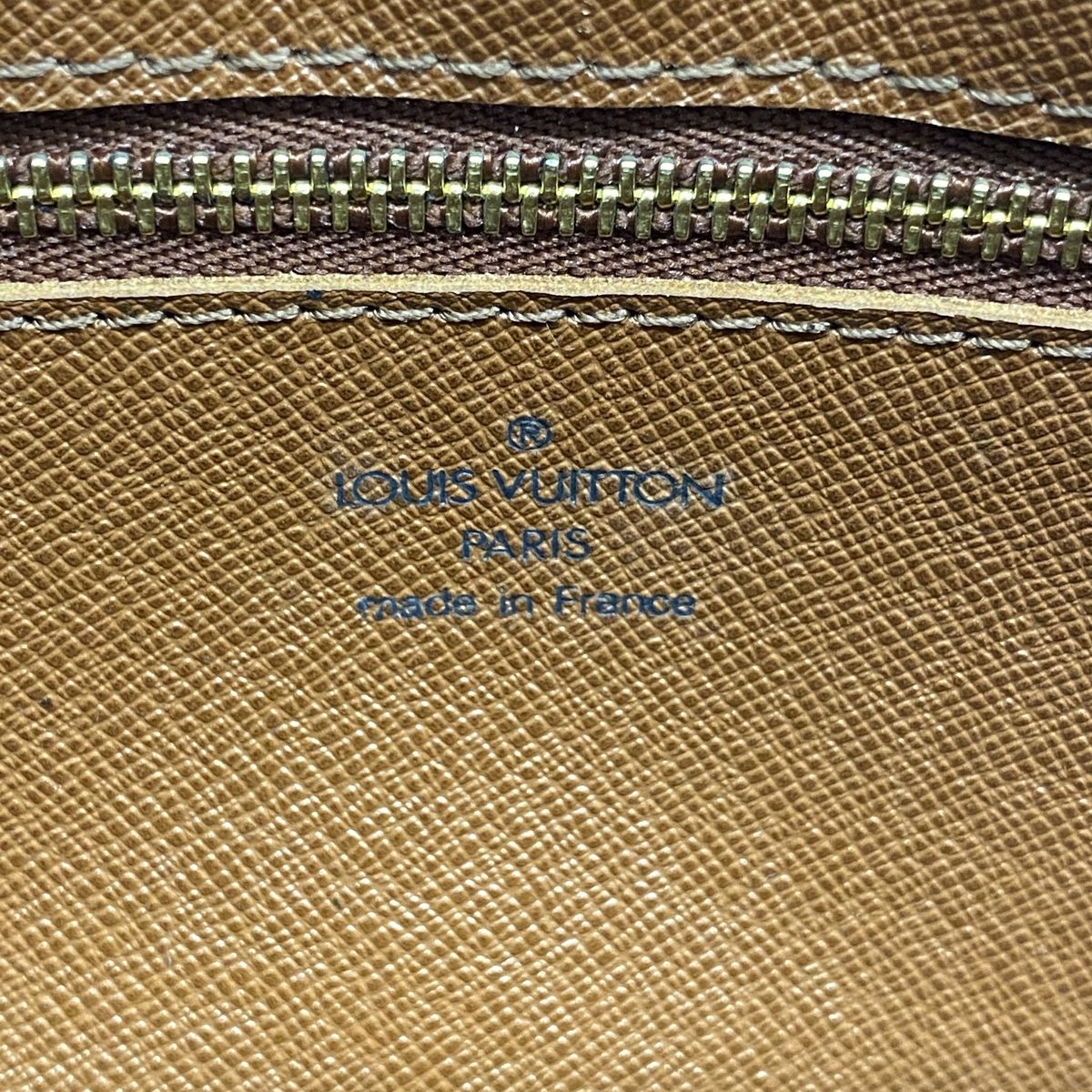 Louis Vuitton Clutch Monogram Marly Dragonne GM Brown — view 5