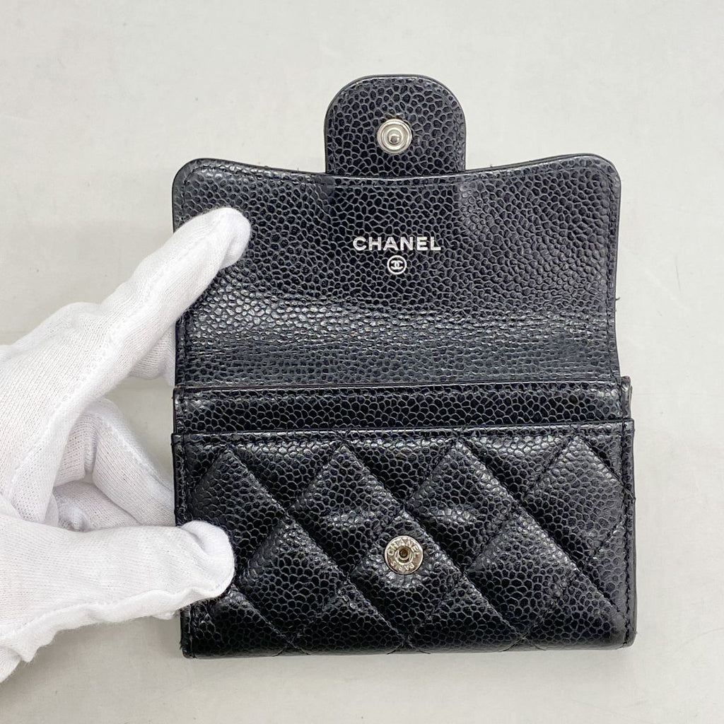 Chanel Card Case Quilted Caviar Leather Black Silver — view 7