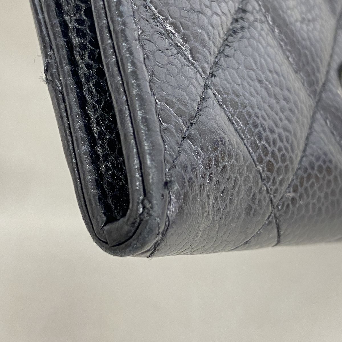 Chanel Card Case Quilted Caviar Leather Black Silver — view 5