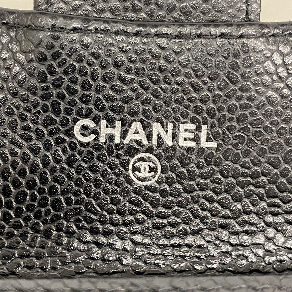 Chanel Card Case Quilted Caviar Leather Black Silver — view 4