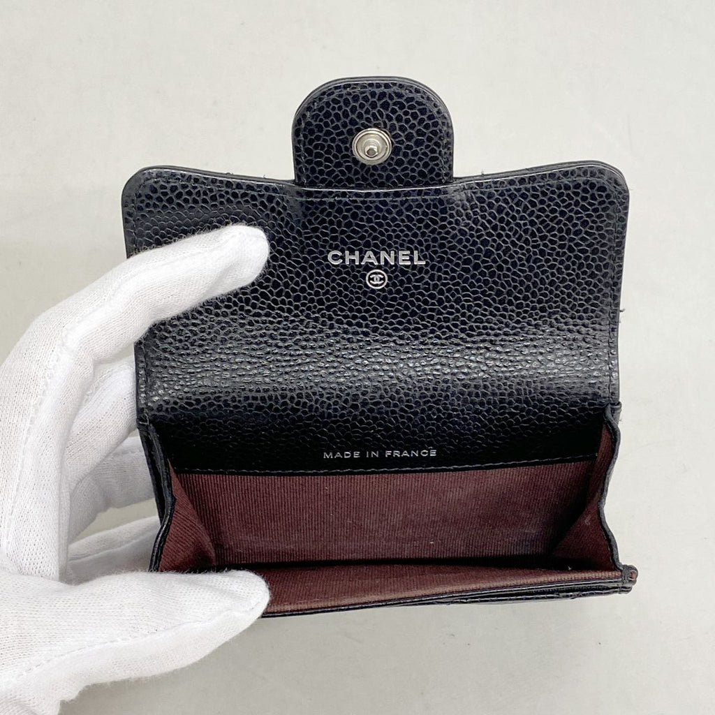 Chanel Card Case Quilted Caviar Leather Black Silver — view 3