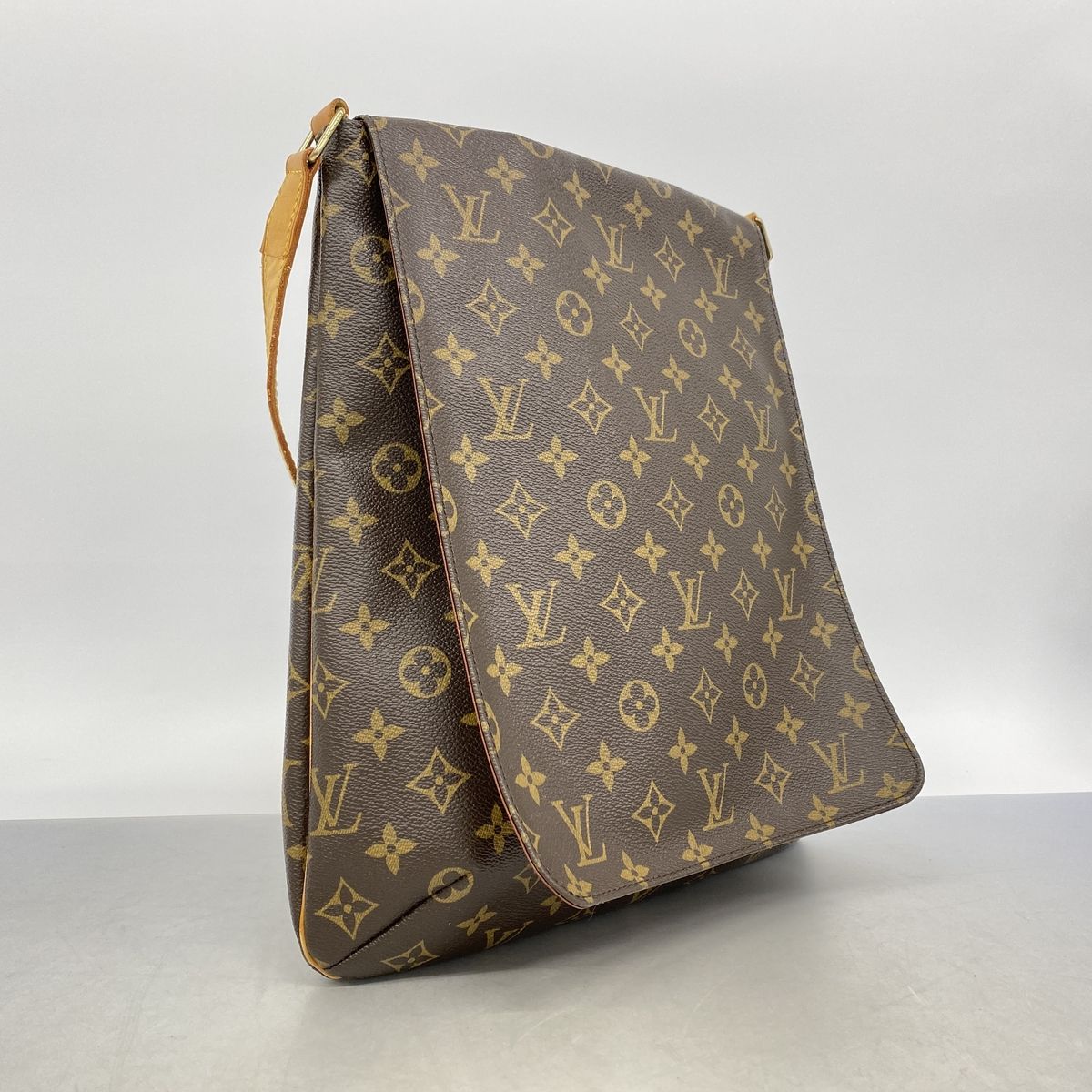 Louis Vuitton Shoulder Bag Monogram Musette Brown — view 2