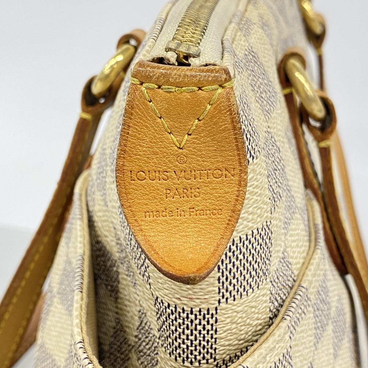 Louis Vuitton Tote Bag Damier Azur Totally PM White — view 5