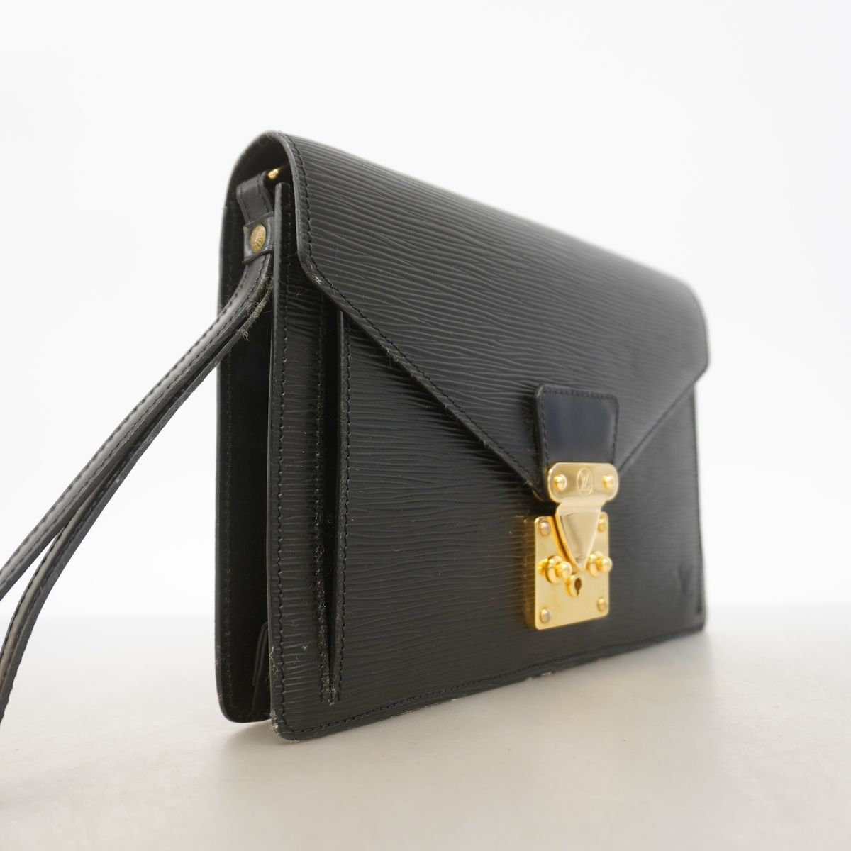 Louis Vuitton Clutch Epi Pochette Series Dragonne Noir — view 2