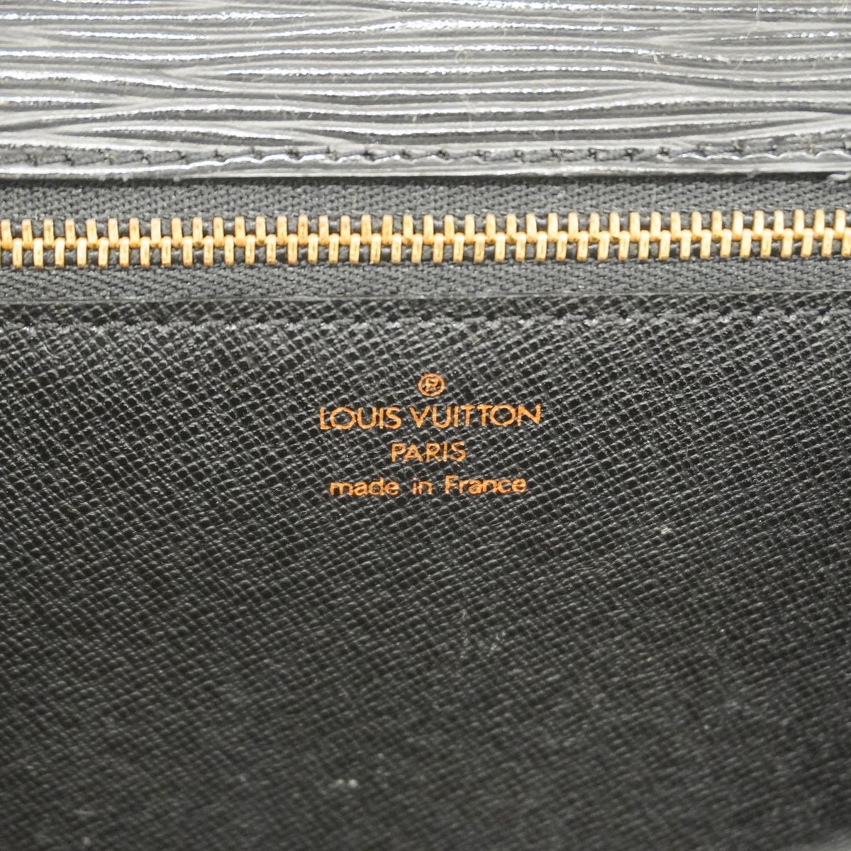 Louis Vuitton Clutch Epi Pochette Series Dragonne Noir — view 5