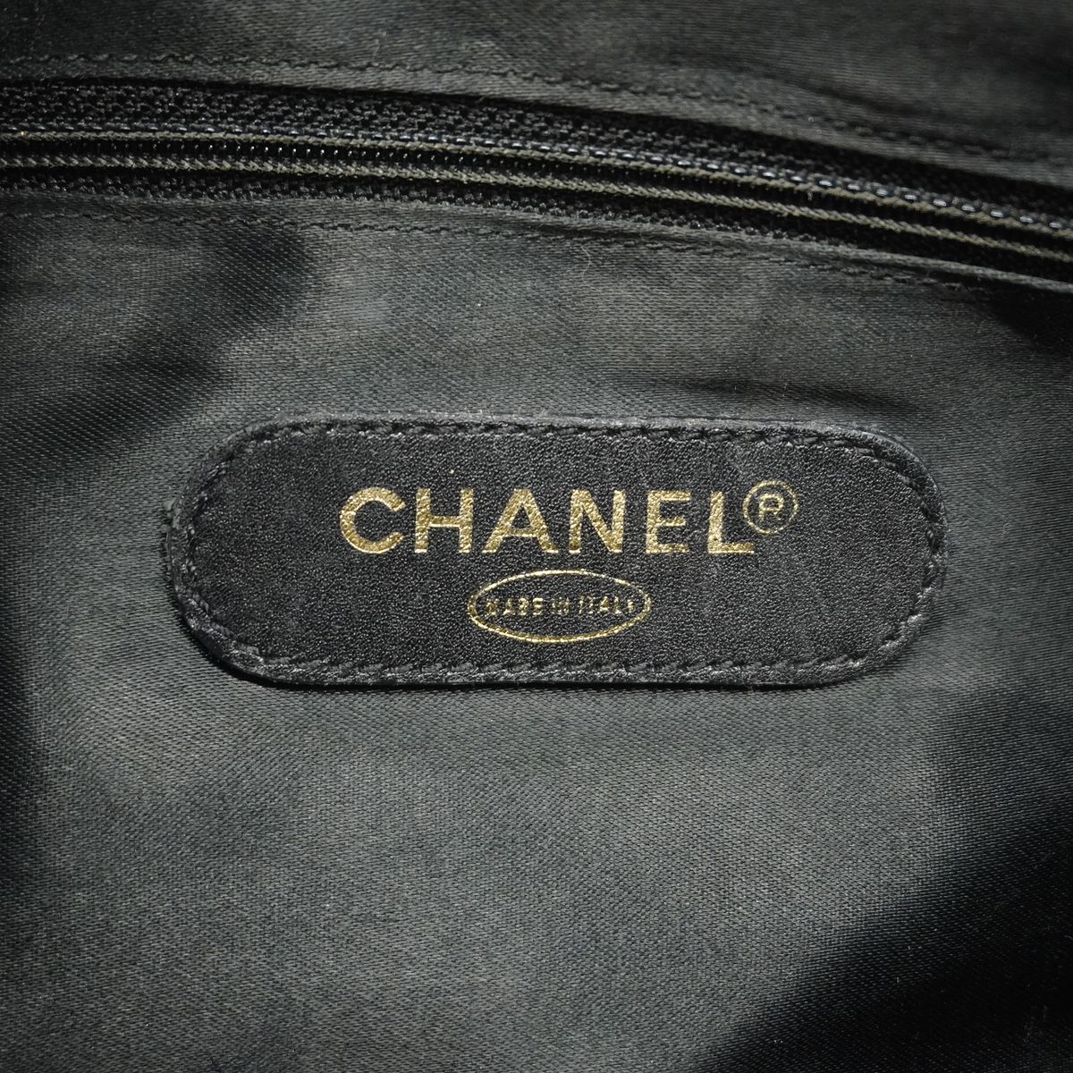 Chanel Boston Bag Caviar Leather Black Gold — view 5