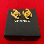 Chanel With Rice 97P Vintage CC Logo Earrings Ear Cuff Gold