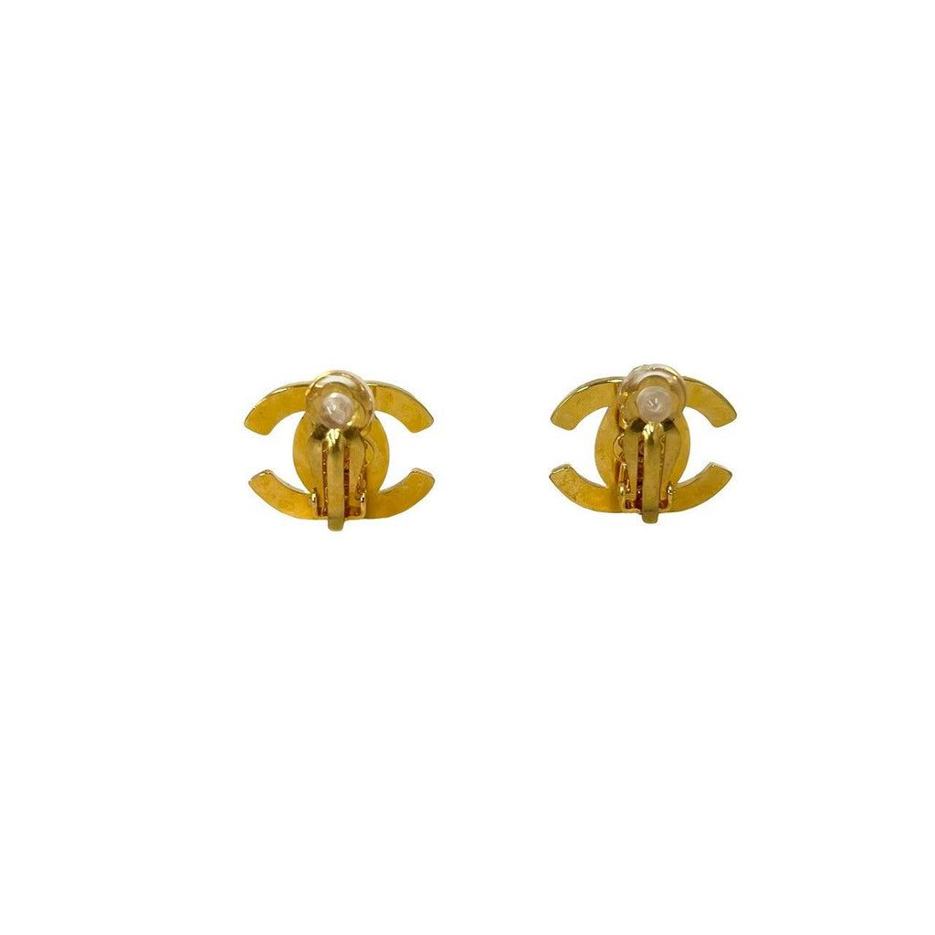 Chanel With Rice 97P Vintage CC Logo Earrings Ear Cuff Gold — view 6