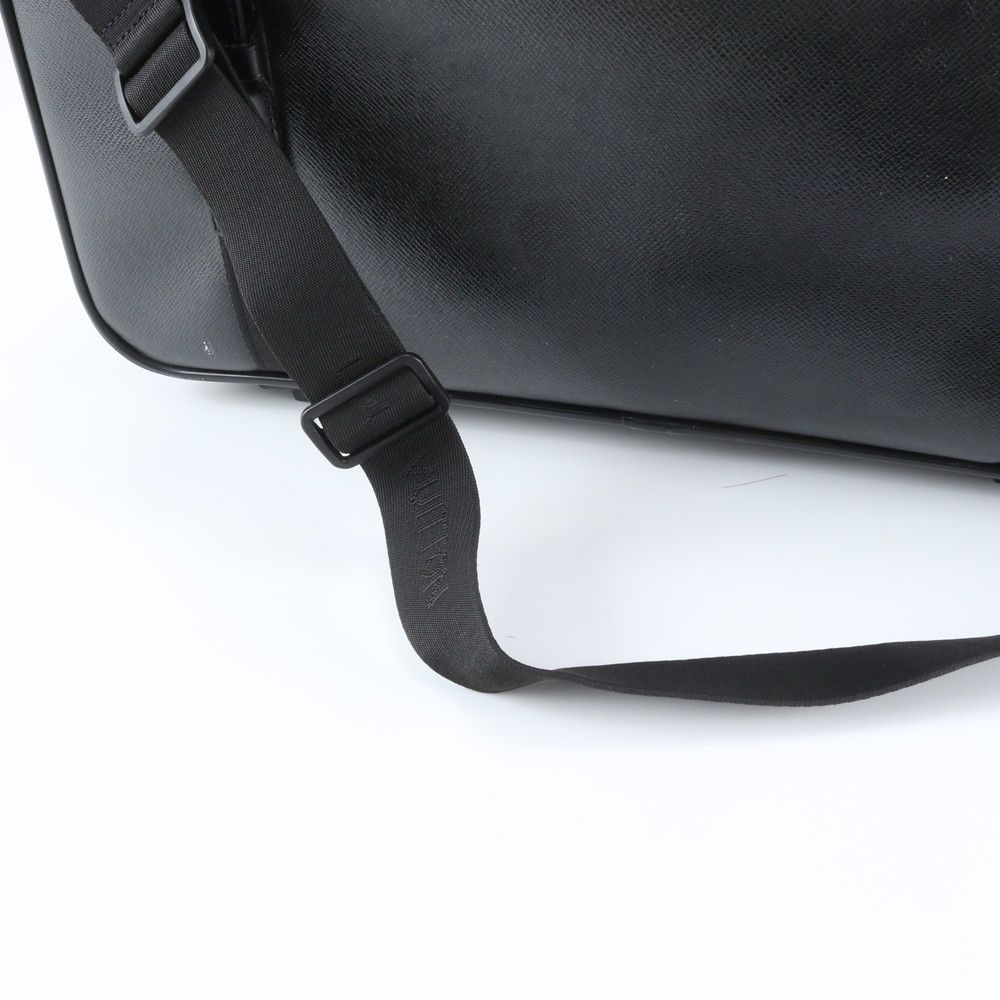 Louis Vuitton Taiga Satellite 53 Leather 2-Way Boston Bag Crossbody Shoulder — view 3