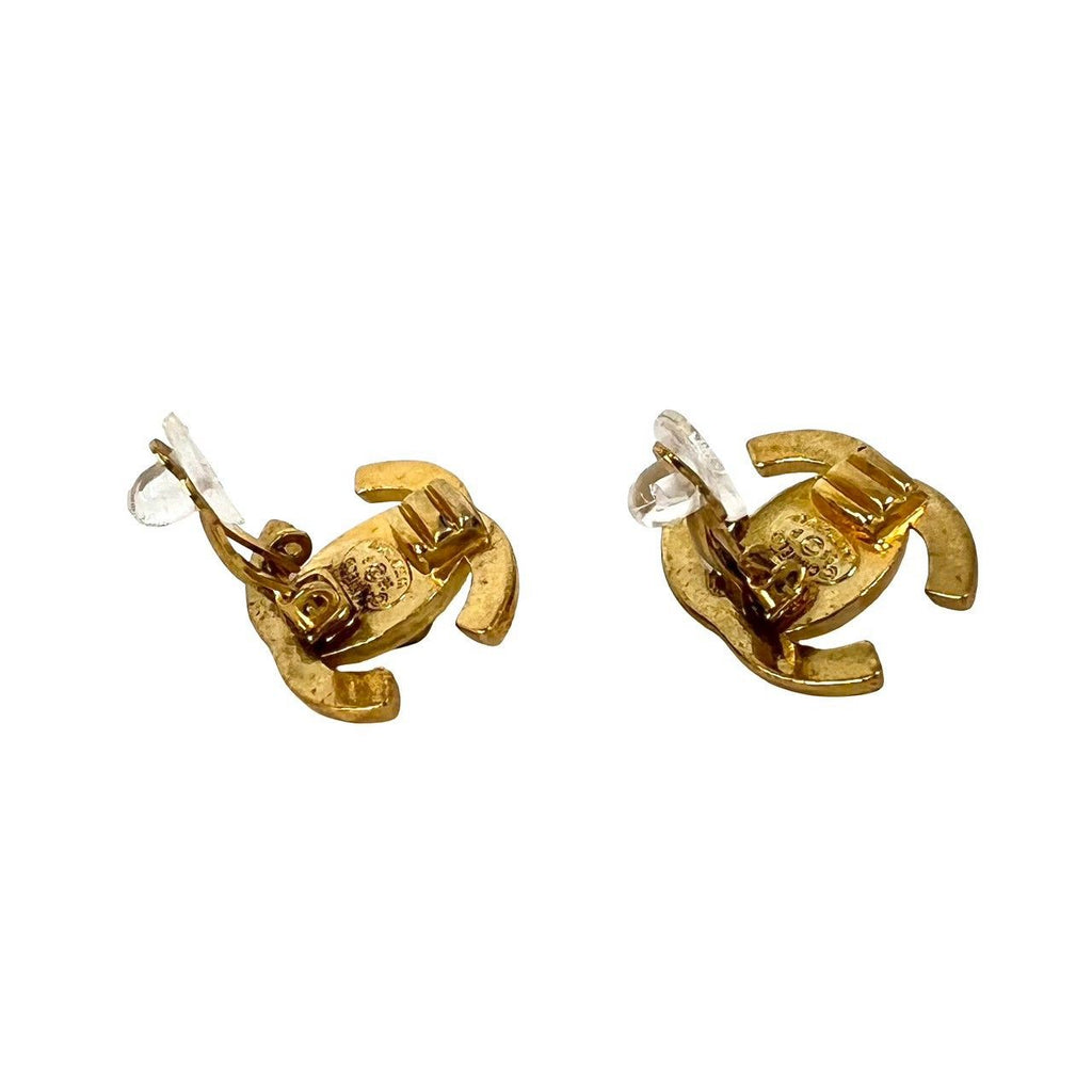 Chanel With Rice 96P Vintage CC Logo Earrings Ear Cuff Gold — view 7