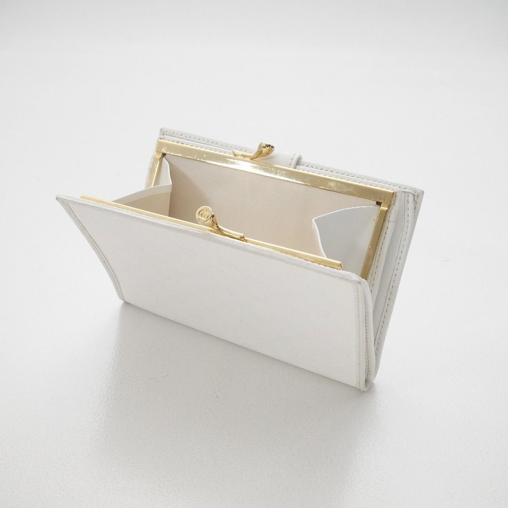 Gucci Vintage Micro GG Bifold Wallet Kiss Lock — view 6
