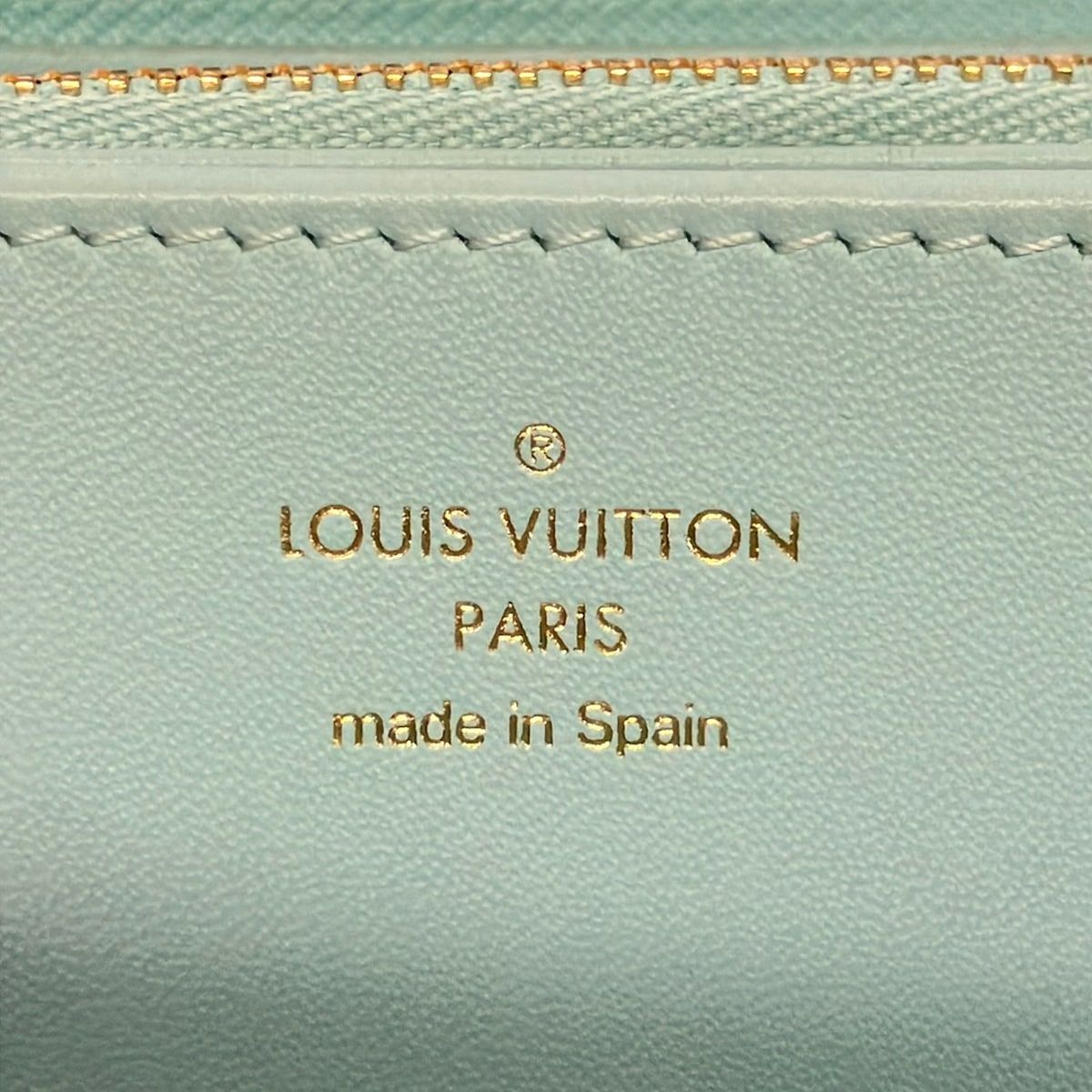 Louis Vuitton Wallet Mahina Zippy Mineral Blue Leather Cowhide — view 5