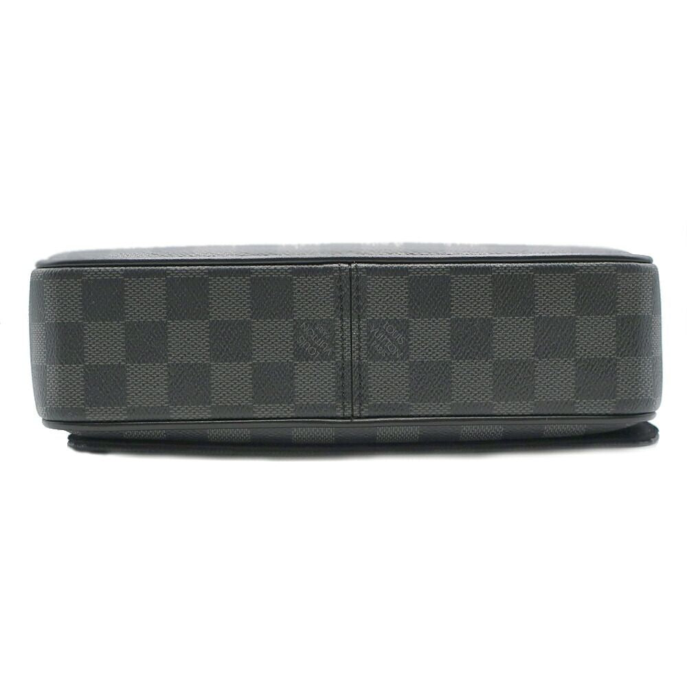 Louis Vuitton District PM Black Damier Graphite Canvas Silver — view 5