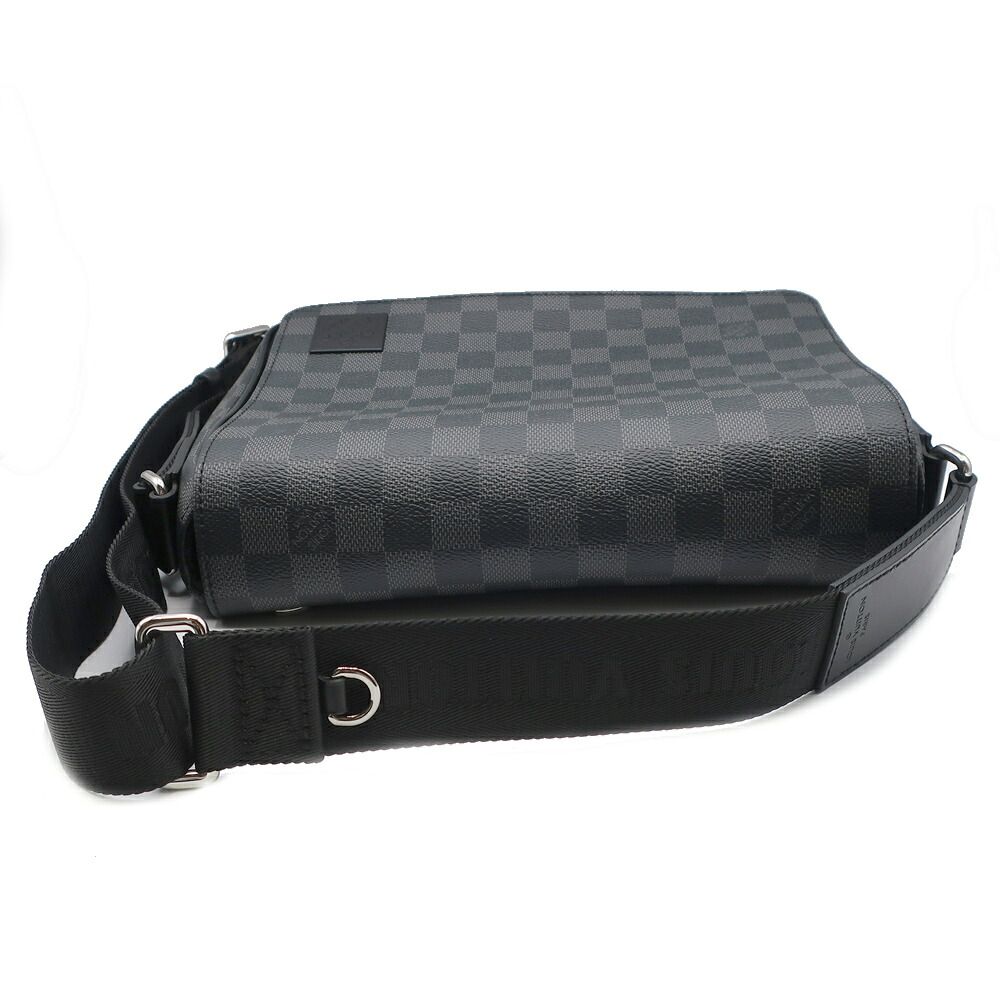 Louis Vuitton District PM Black Damier Graphite Canvas Silver — view 6