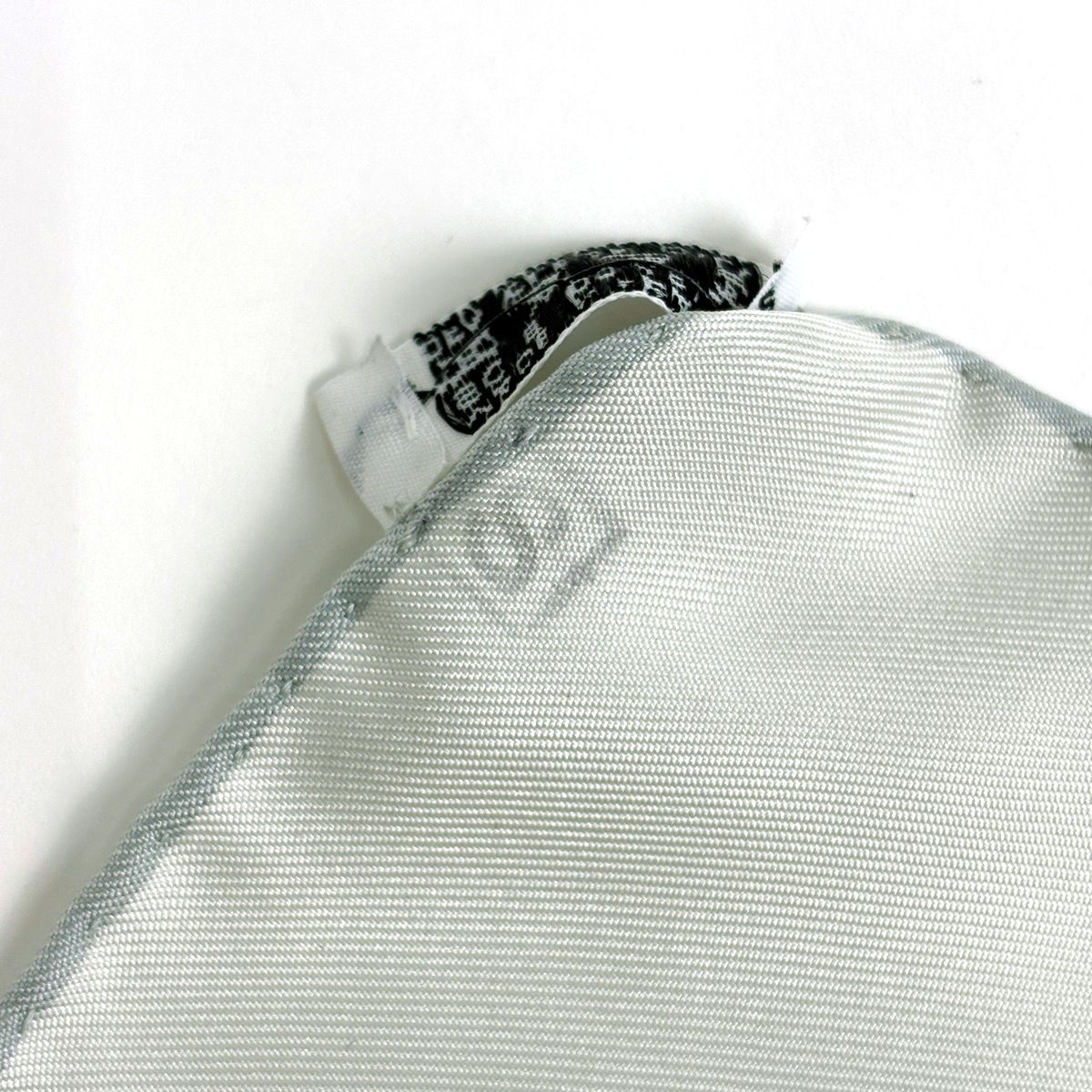 Hermes Carre 90 Bal de Bulles Scarf Chien Bombama Silk Light Blue Pink — view 3