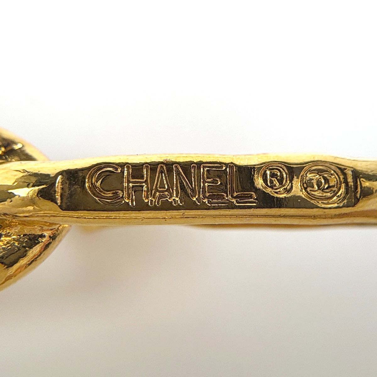 Chanel Belt CC Logo Leather Gold Black — view 6