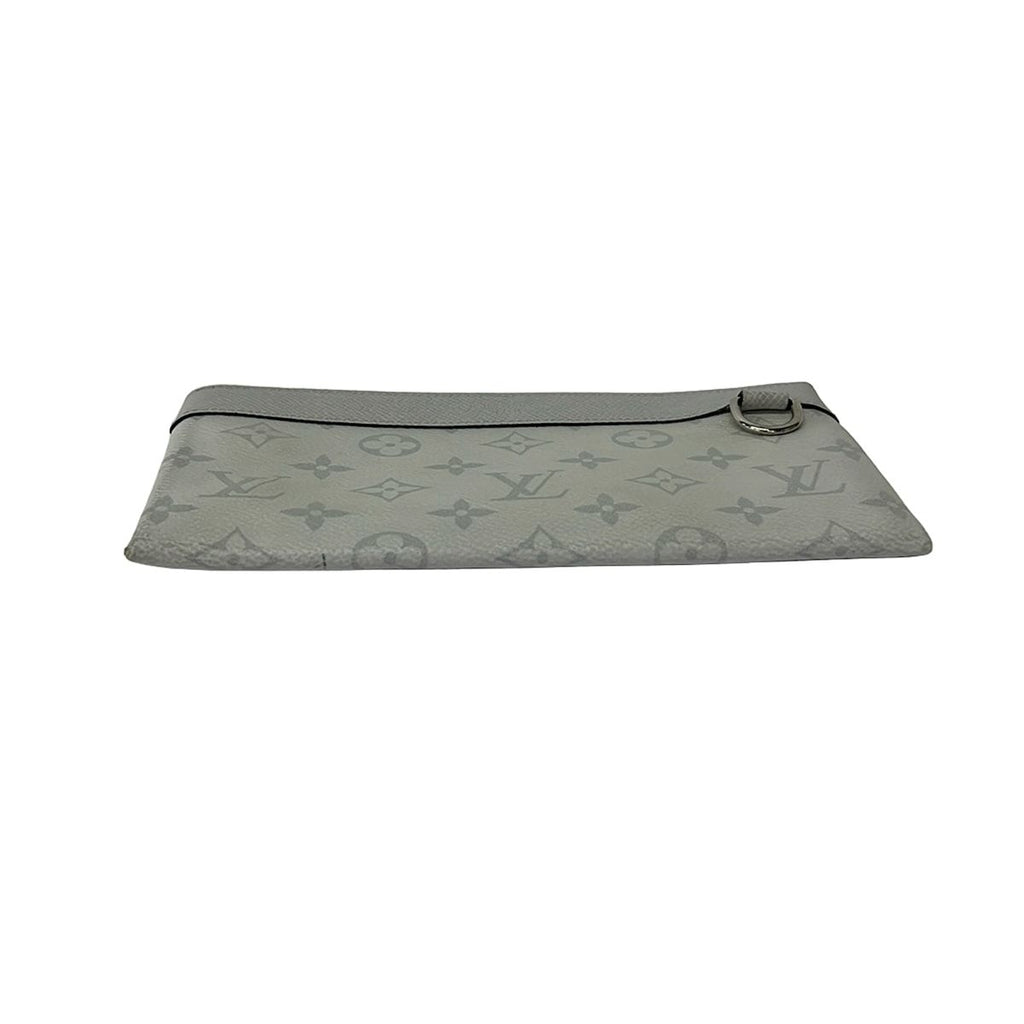 Louis Vuitton Pouch Taigarama Pochette Discovery PM Antarctica Leather Cowhide — view 3