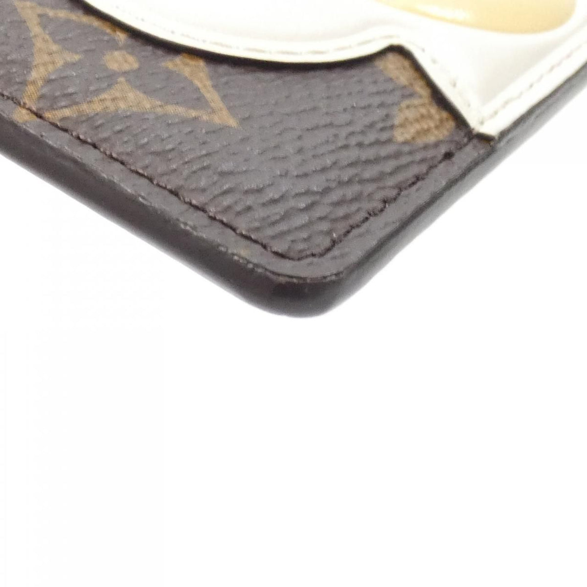 Louis Vuitton Monogram Card Case Porte Cartes Simple — view 3