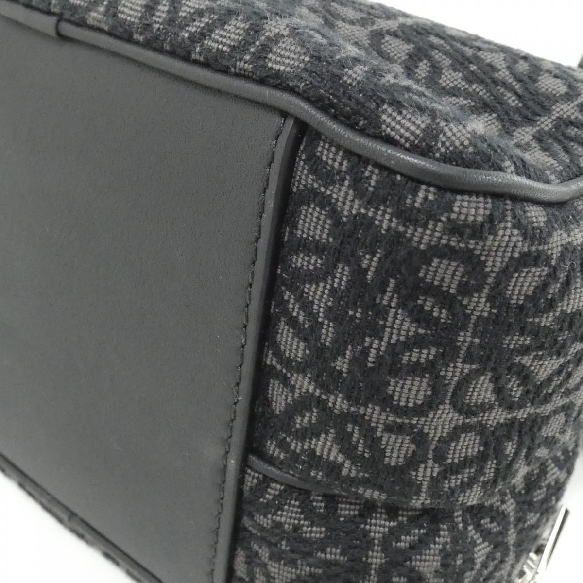Loewe Shoulder Bag Gray — view 3