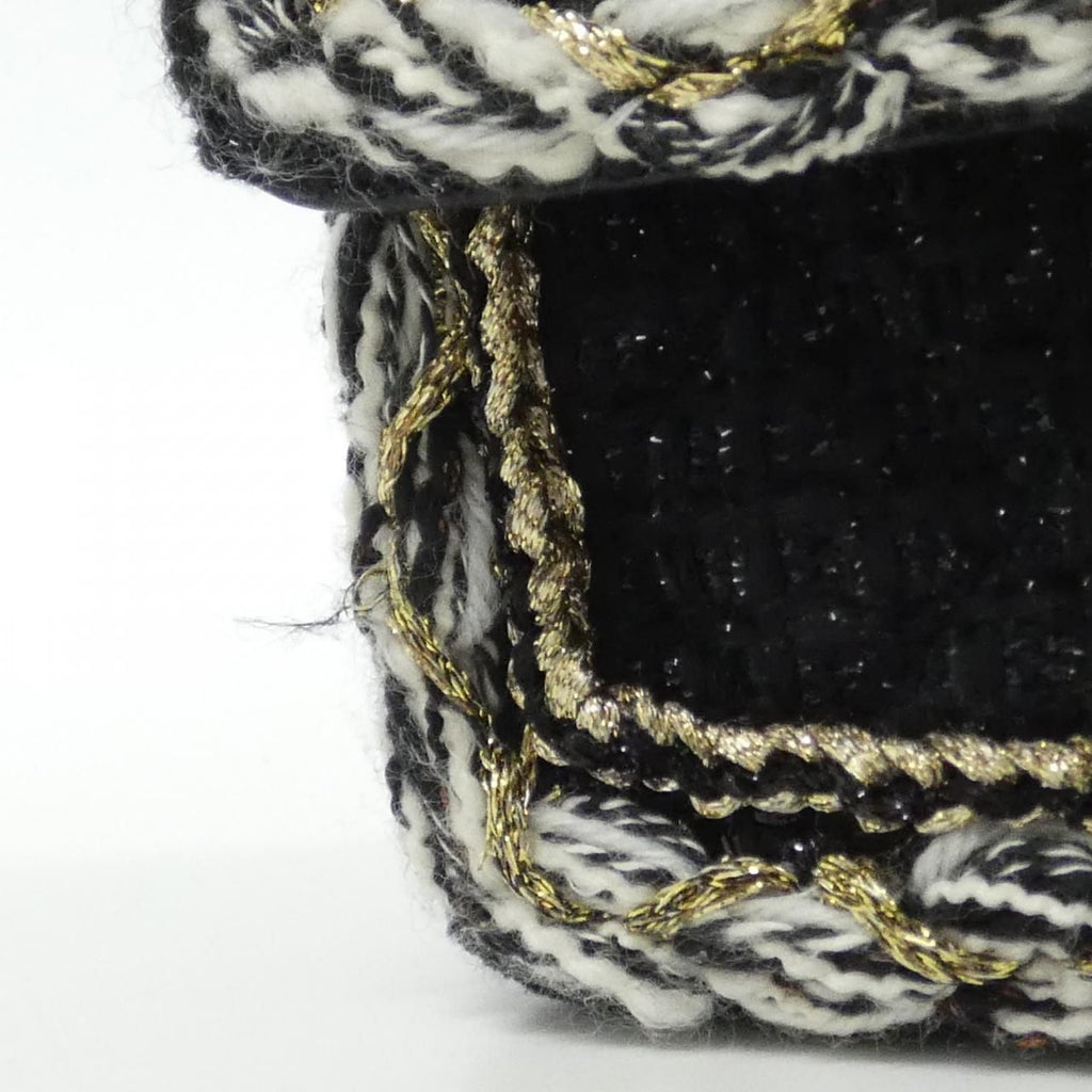 Chanel Shoulder Bag Black — view 6