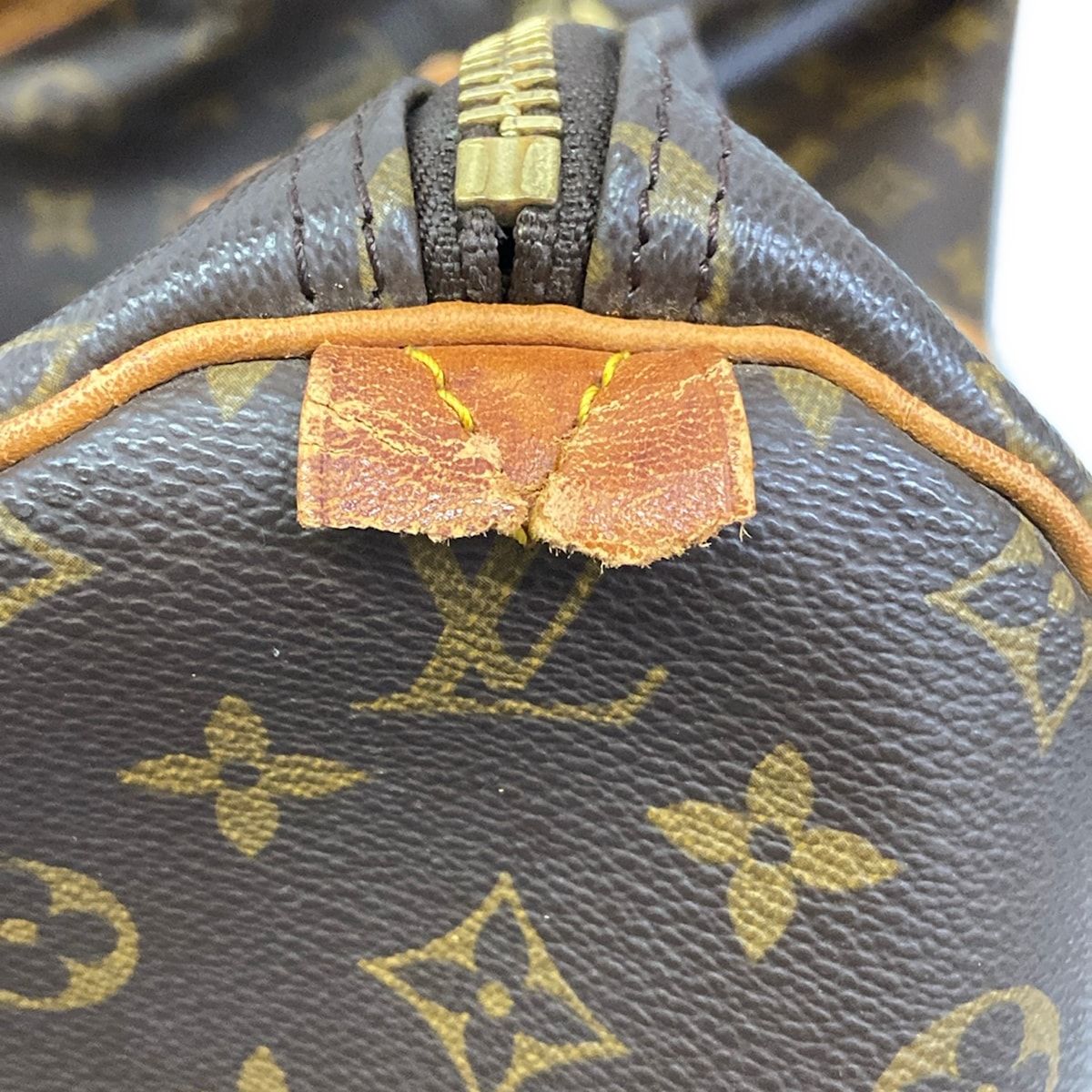 Louis Vuitton Boston Bag Monogram Keepall 55 — view 8