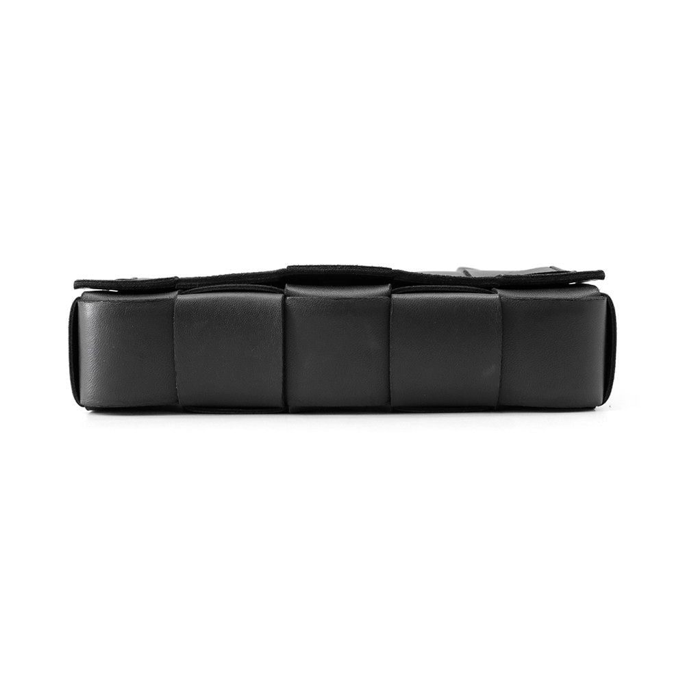 Bottega Veneta Shoulder Bag Maxi Intrecciato Small Cassette Lambskin Black — view 3